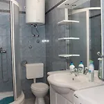 Vinko Apartamento Postira