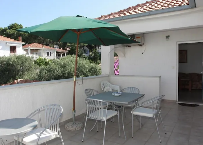 Vinko Apartament Postira